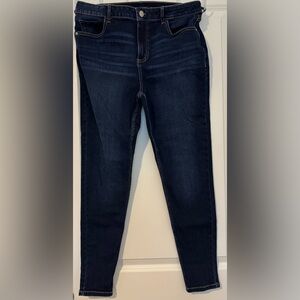 🛍️ any 5 items for $15 🛍️ Baccini Women's Dark Blue Jeans
